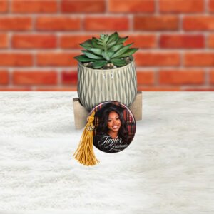 Graduate Button (with tassel) (6pk)